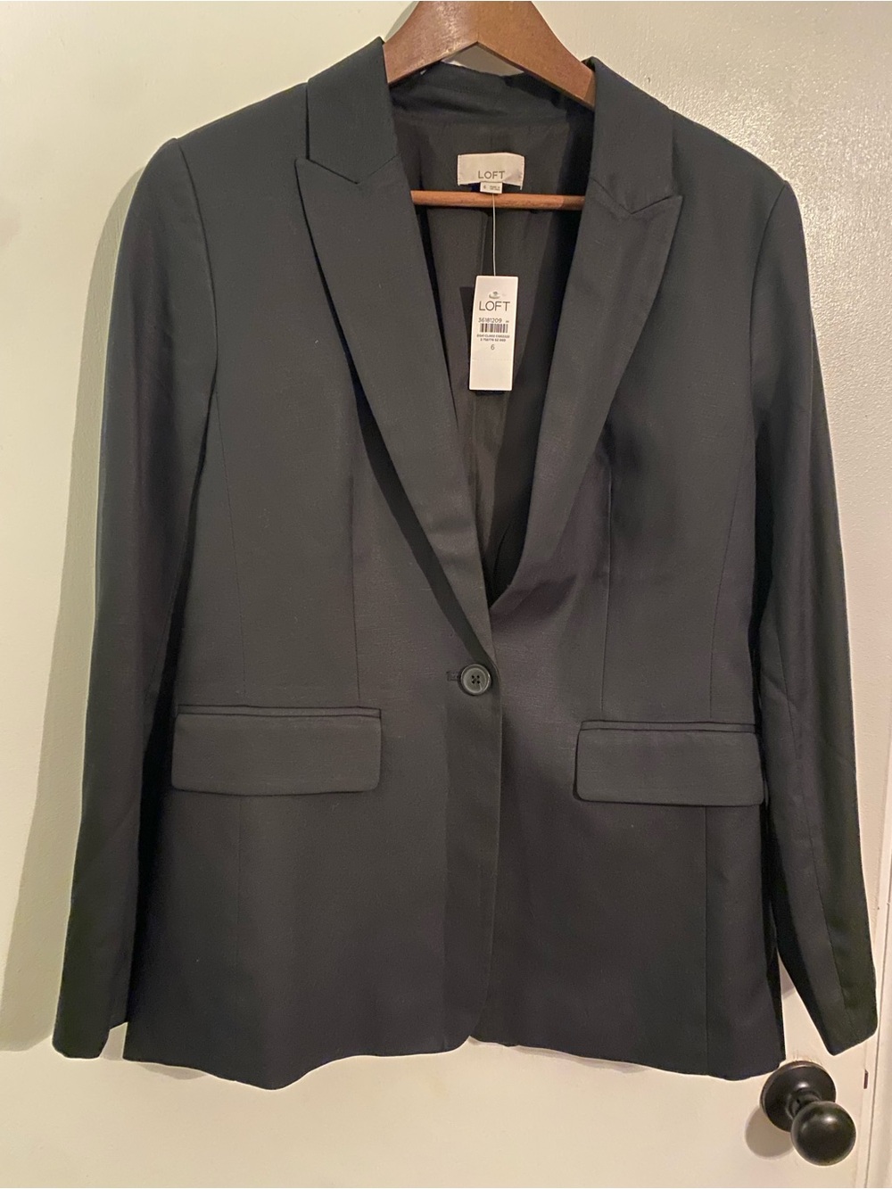 LOFT Black Single-Button Tailored Blazer Jacket